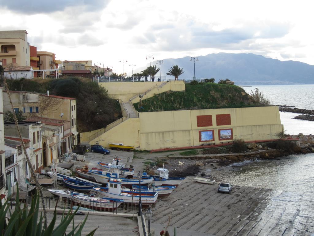 Casa Vacanze Daisy Trappeto  Exteriér fotografie